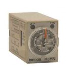 OMRON H3YN2 24 V, minuterie
